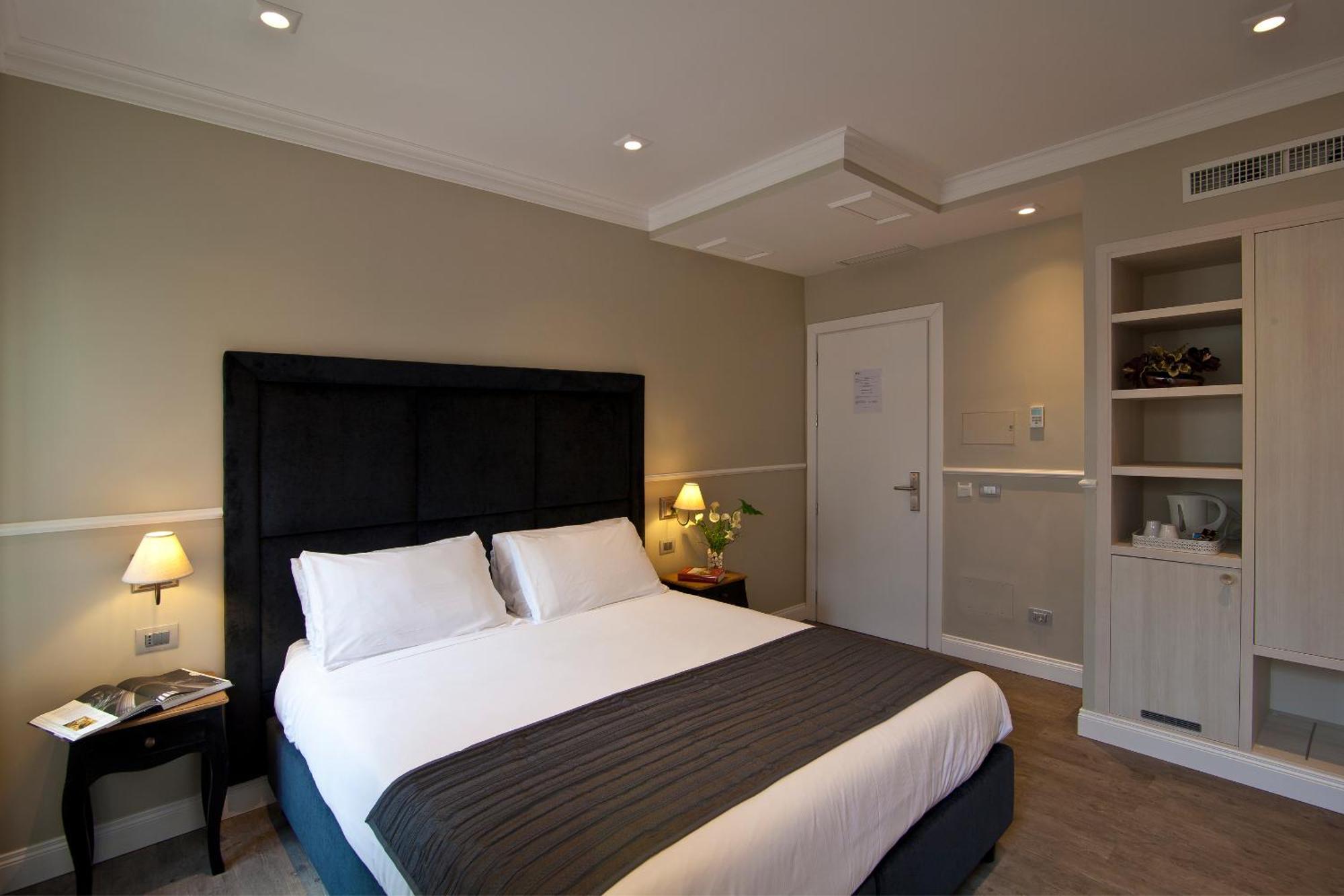 Seven Suites — Photos 1